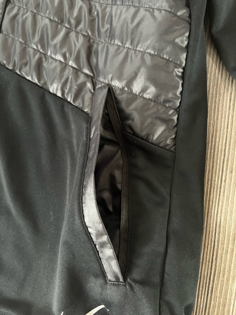 Nike Running Jacket - Picture 2 of 4